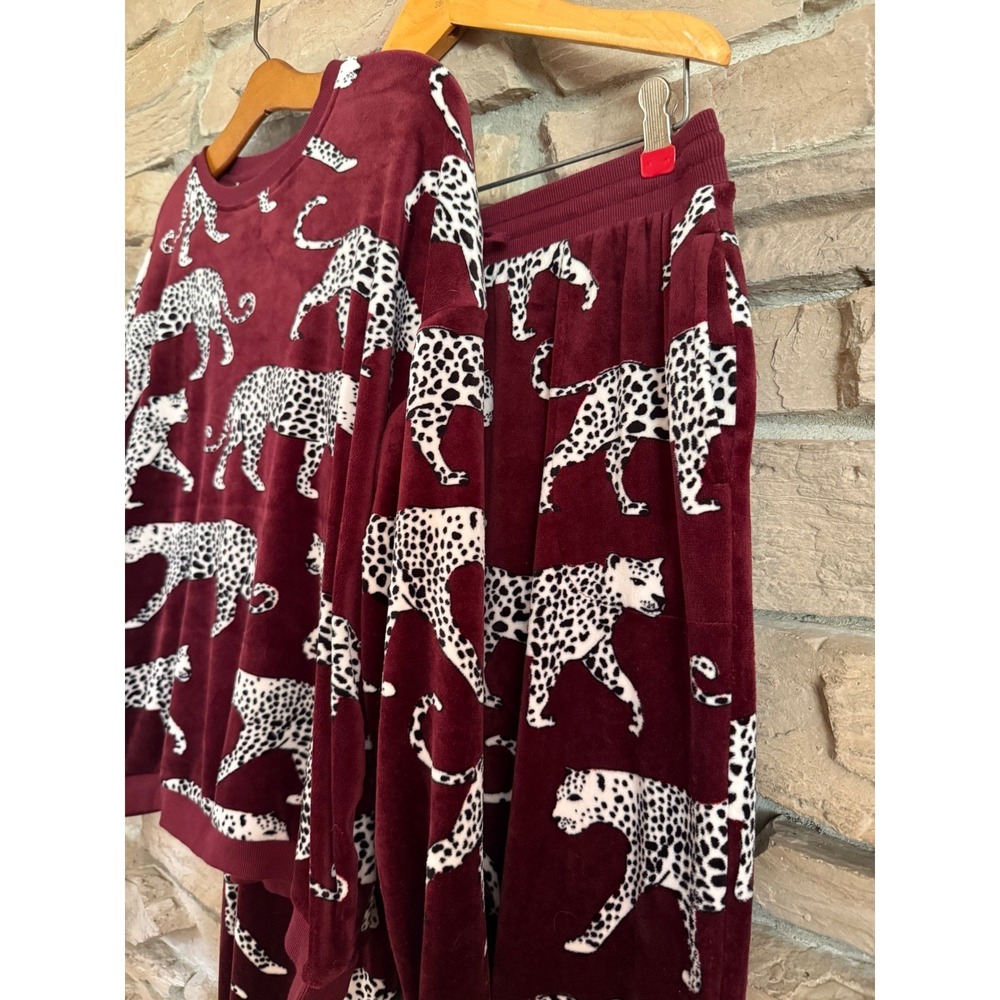 Room Service Womens Burgundy Leopard Print Velvet Pajama Set Velour Joggers L - Picture 3 of 16
